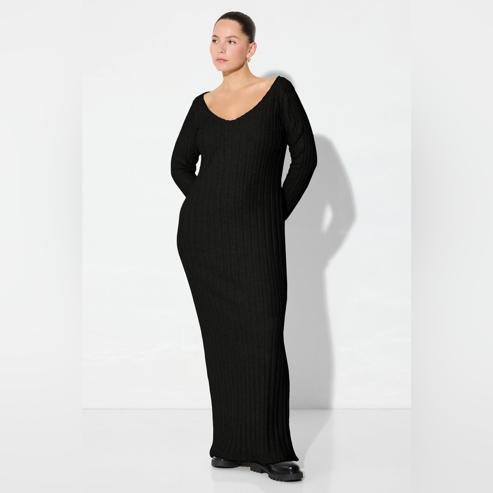 Marcella - Penelope Long Sleeve Rib Maxi Sweater Dress (Medium)